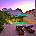 Casa Niza - Colonial House